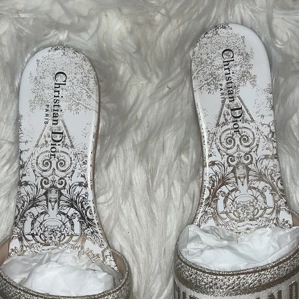 DWAY SLIDE White and Gold-Tone Cotton Embroidered with Dior Daw Stelle - Picture 2 of 7